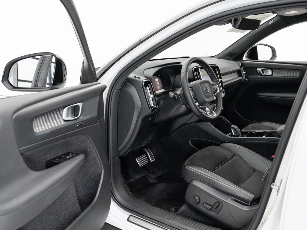 used 2022 Volvo XC40 Recharge Pure Electric car, priced at $30,495