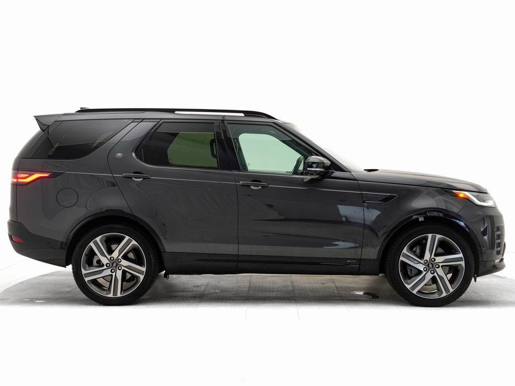 used 2022 Land Rover Discovery car, priced at $40,999