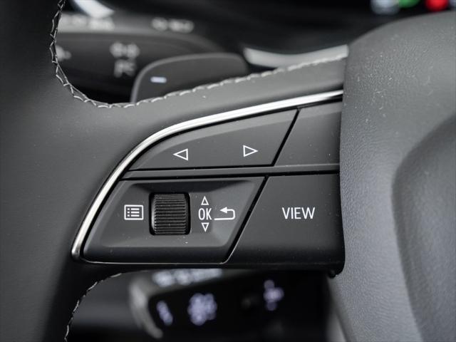 new 2025 Audi Q7 car, priced at $77,695