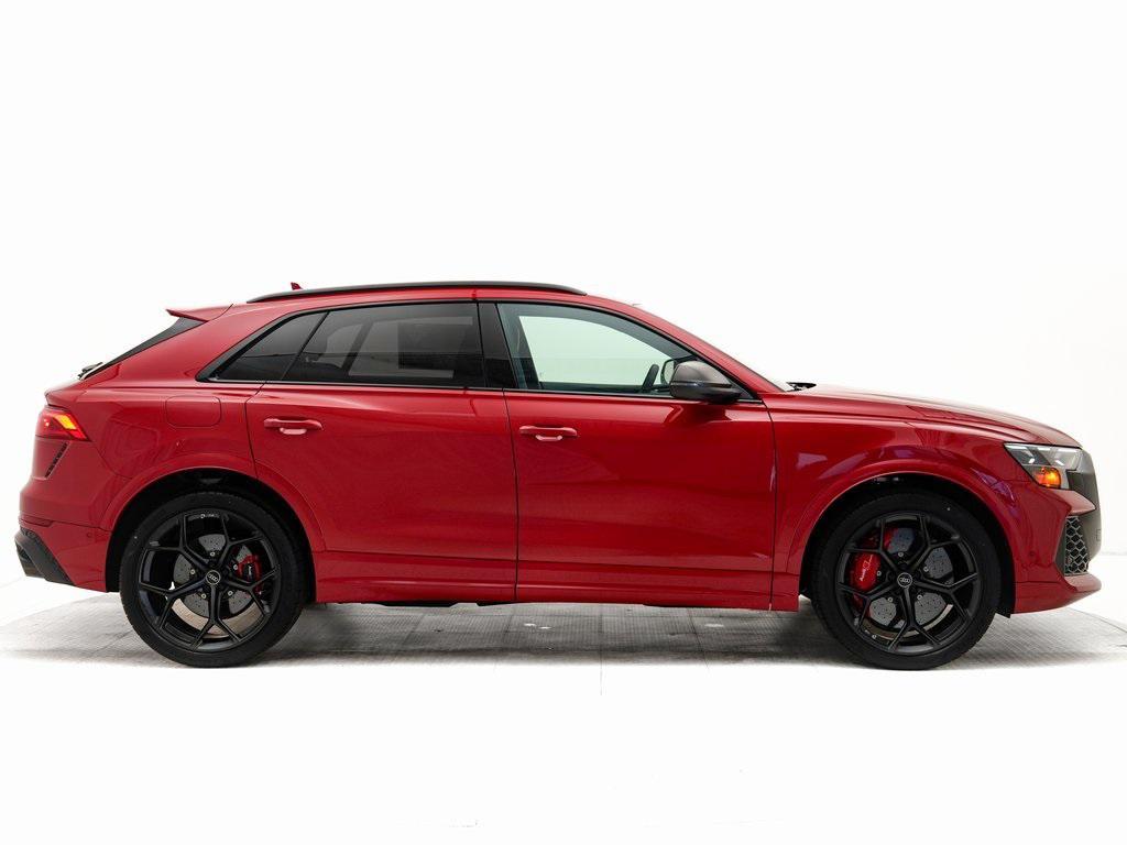 new 2025 Audi RS Q8 car, priced at $155,040