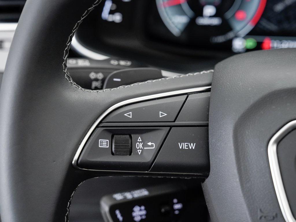 used 2025 Audi Q7 car, priced at $61,995