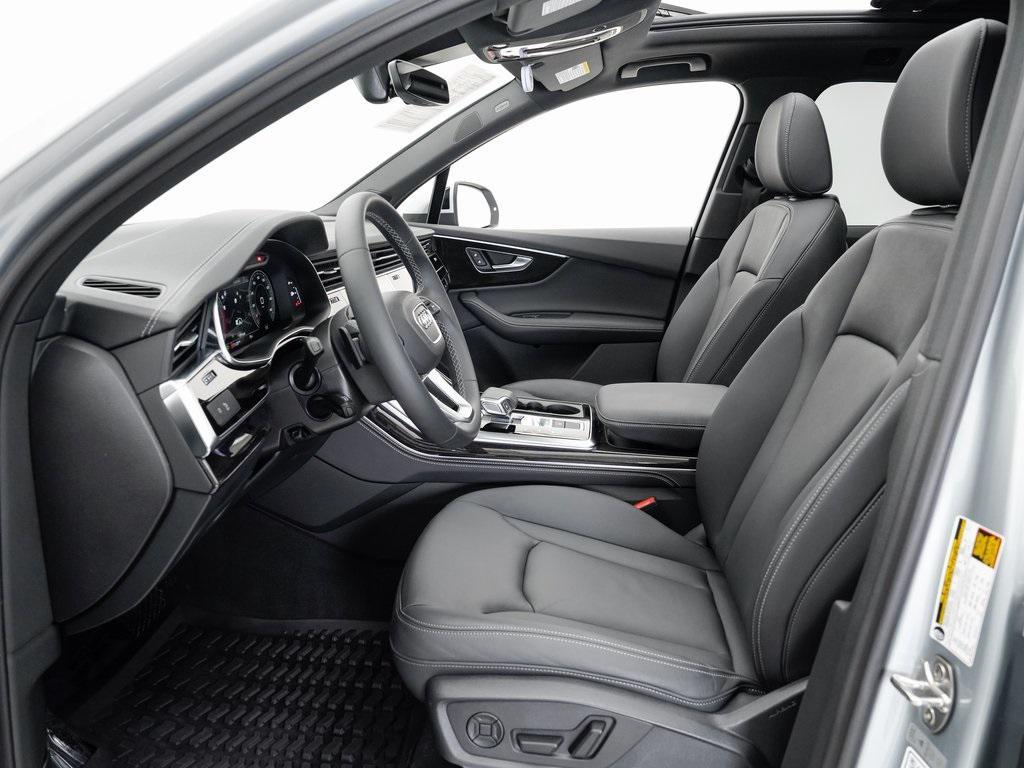 used 2025 Audi Q7 car, priced at $61,995