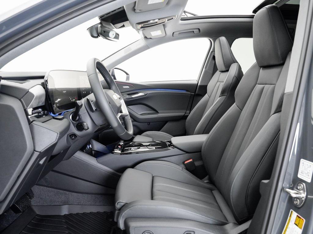 new 2025 Audi Q6 e-tron car, priced at $74,830