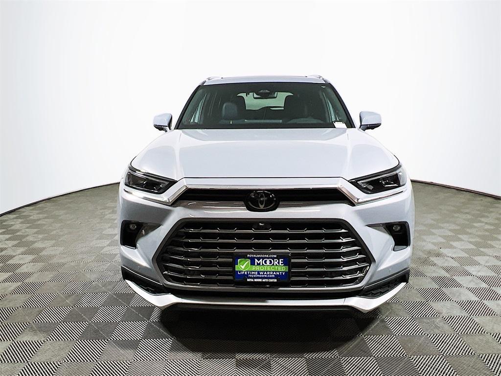 new 2025 Toyota Grand Highlander Hybrid car