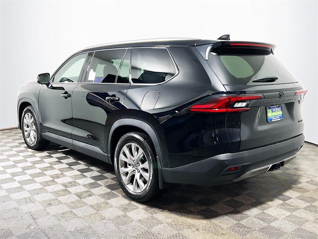 new 2025 Toyota Grand Highlander car