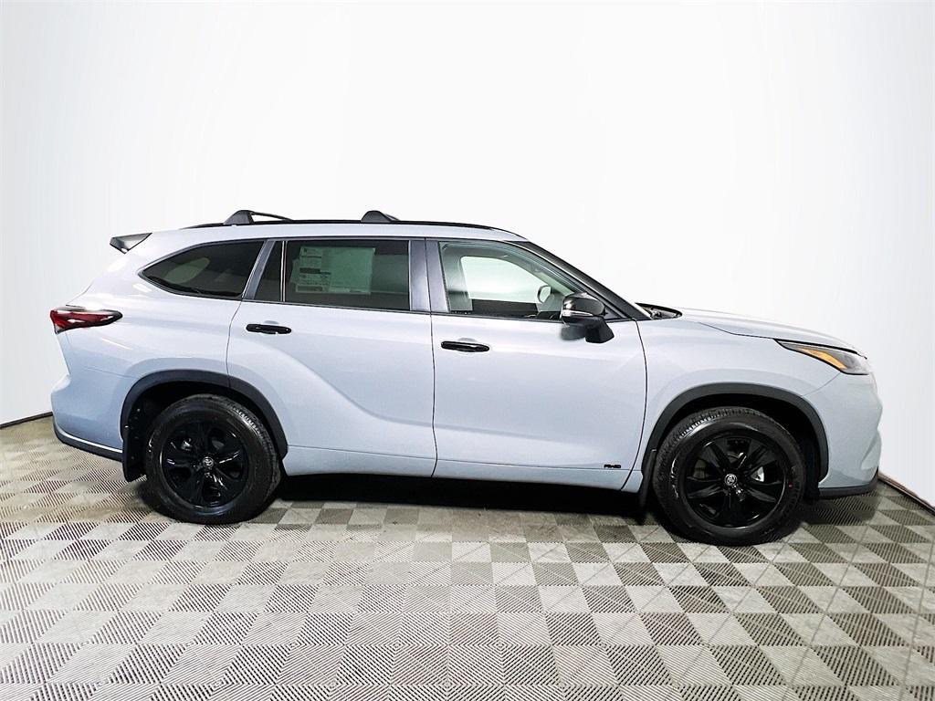 new 2025 Toyota Highlander Hybrid car