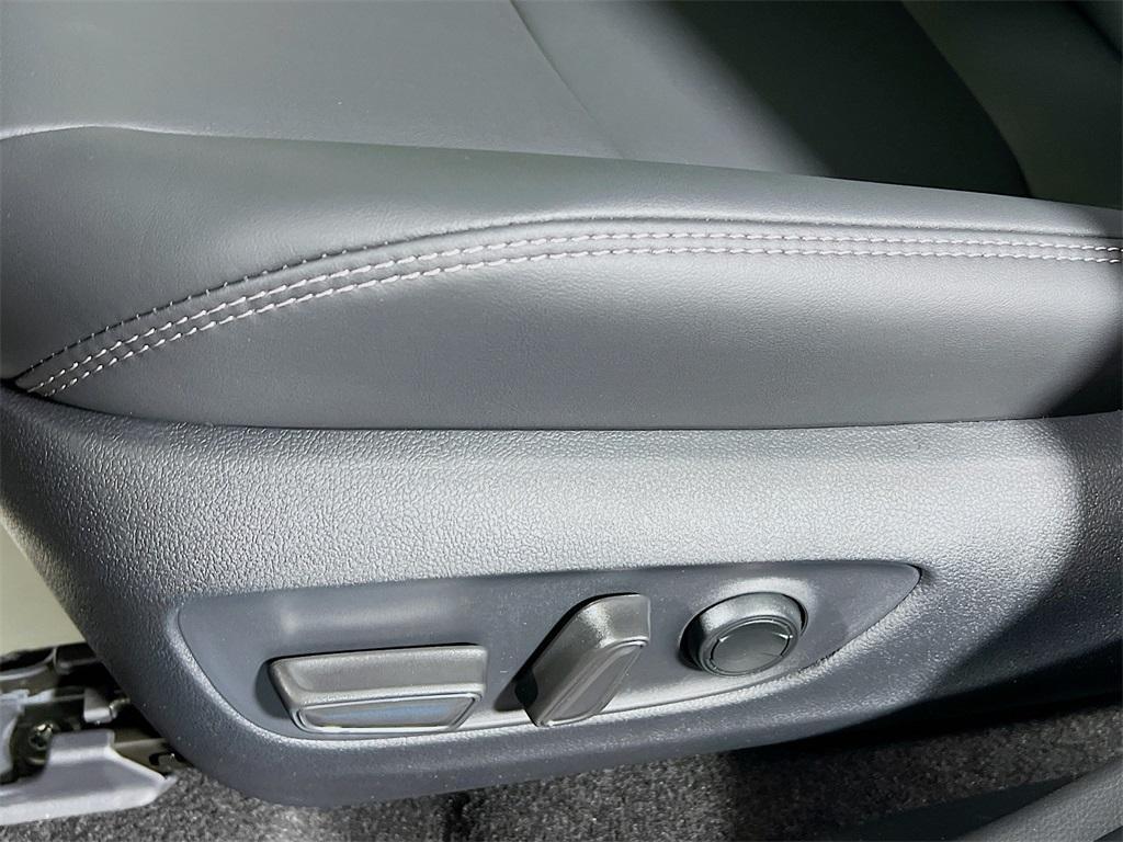 new 2025 Toyota RAV4 car