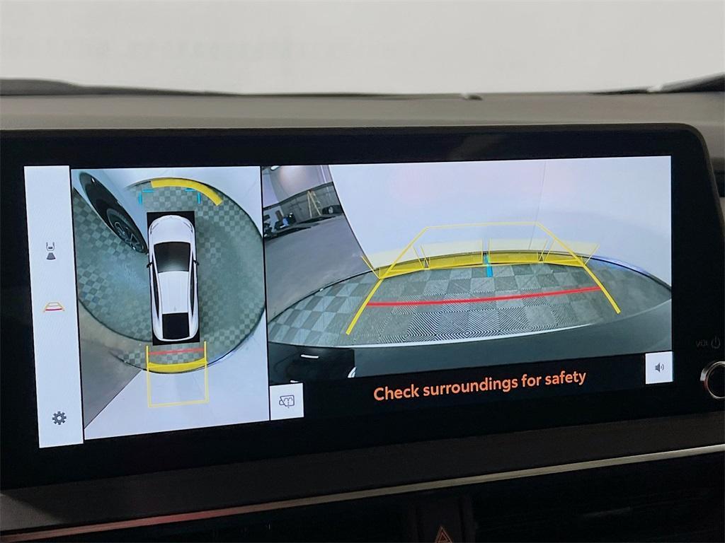 new 2025 Toyota Prius car