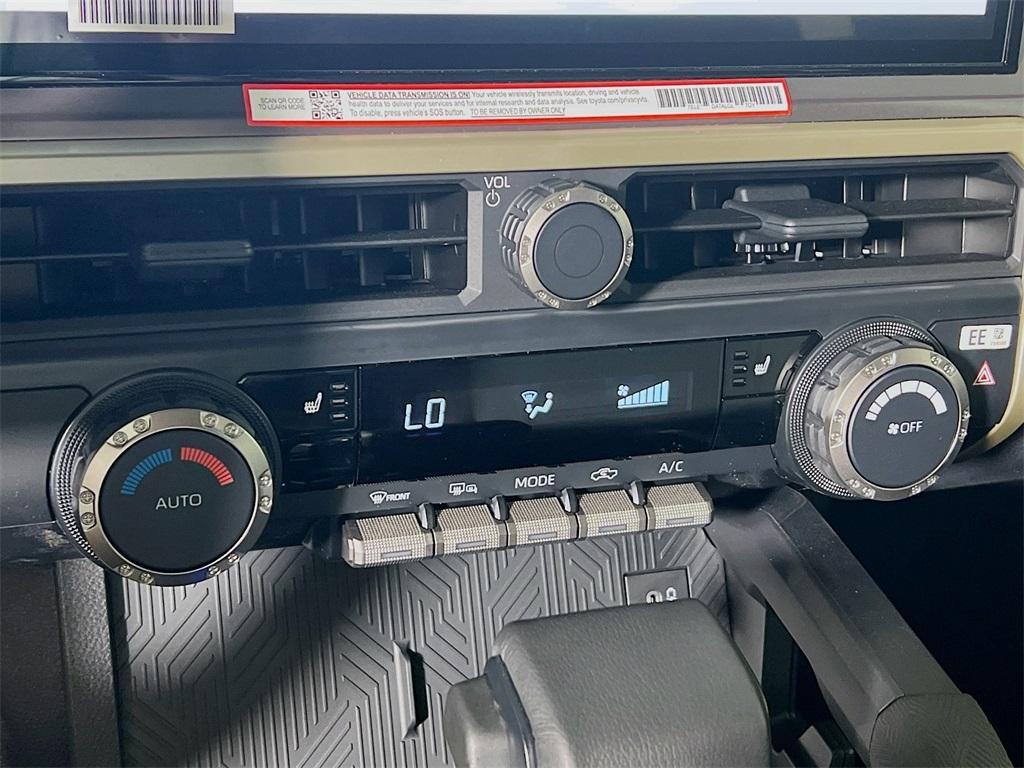 new 2025 Toyota Tacoma Hybrid car