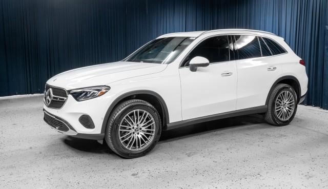 new 2025 Mercedes-Benz GLC 300 car, priced at $51,035
