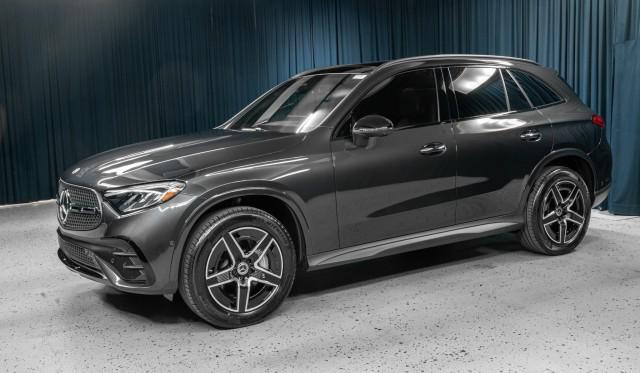 new 2025 Mercedes-Benz GLC 300 car, priced at $59,455