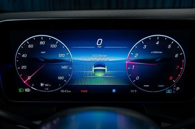new 2025 Mercedes-Benz GLC 300 car, priced at $58,675