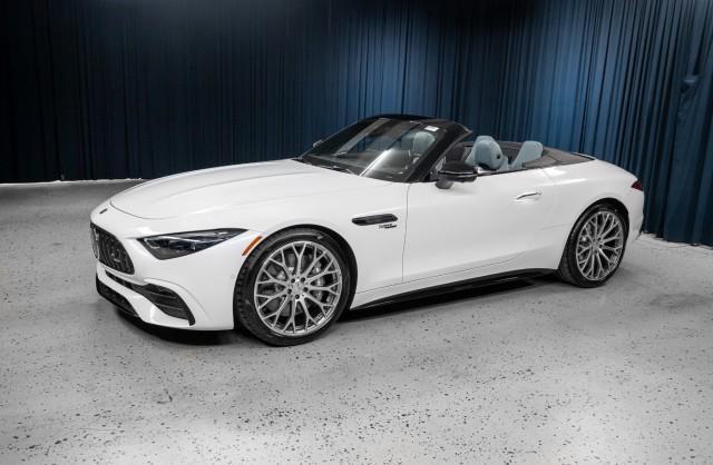 new 2026 Mercedes-Benz AMG SL 43 car, priced at $126,855