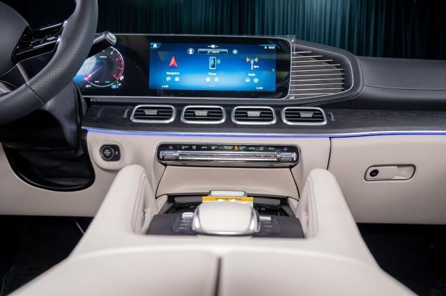 new 2025 Mercedes-Benz GLS 450 car, priced at $95,970