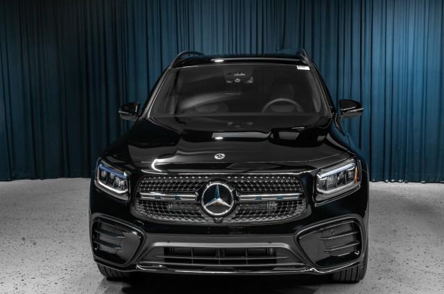 new 2025 Mercedes-Benz GLB 250 car, priced at $52,250