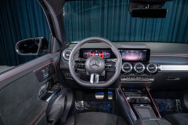 new 2025 Mercedes-Benz GLB 250 car, priced at $52,250