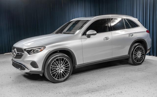 new 2024 Mercedes-Benz GLC 300 car, priced at $55,175