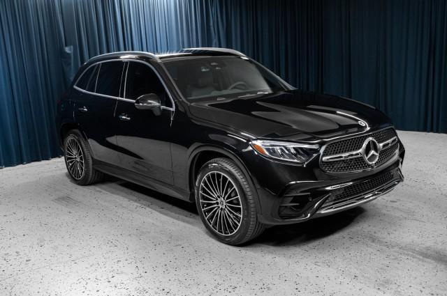 new 2025 Mercedes-Benz GLC 300 car, priced at $61,595