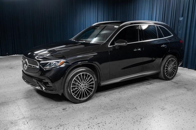 new 2025 Mercedes-Benz GLC 300 car, priced at $61,595