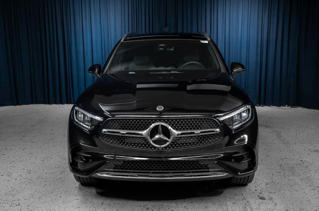 new 2025 Mercedes-Benz GLC 300 car, priced at $61,595