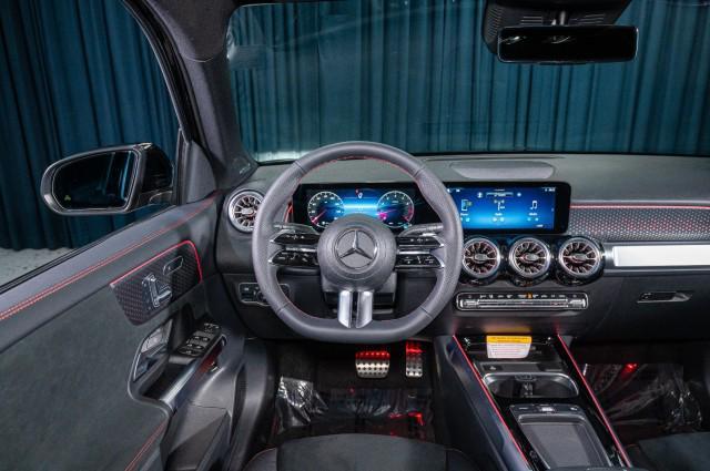 new 2025 Mercedes-Benz GLB 250 car, priced at $52,250