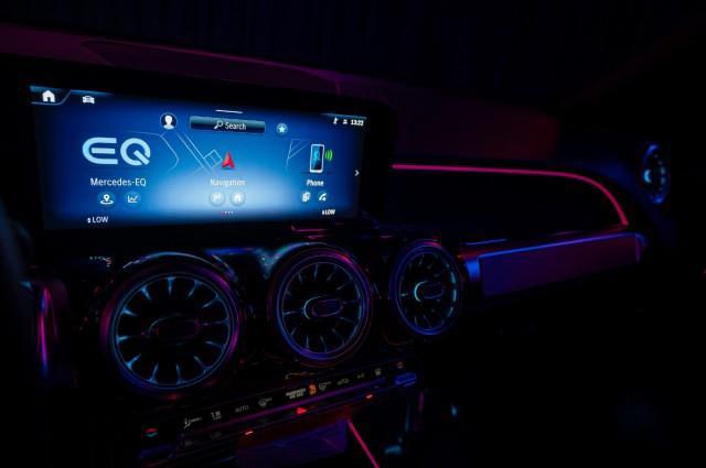new 2025 Mercedes-Benz EQB 250 car, priced at $58,330