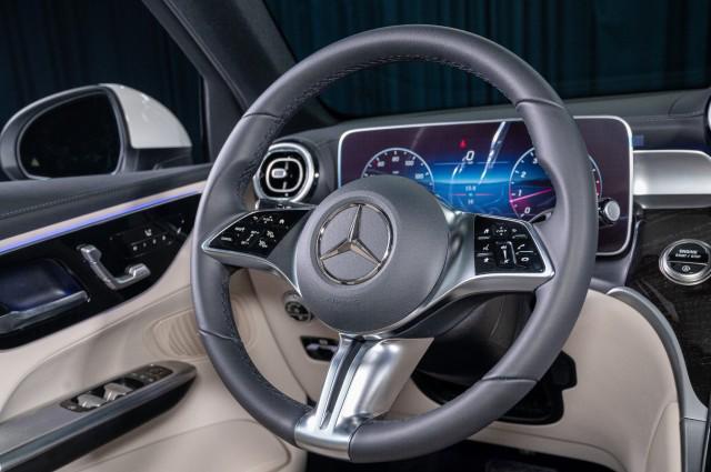 new 2025 Mercedes-Benz GLC 300 car, priced at $53,545