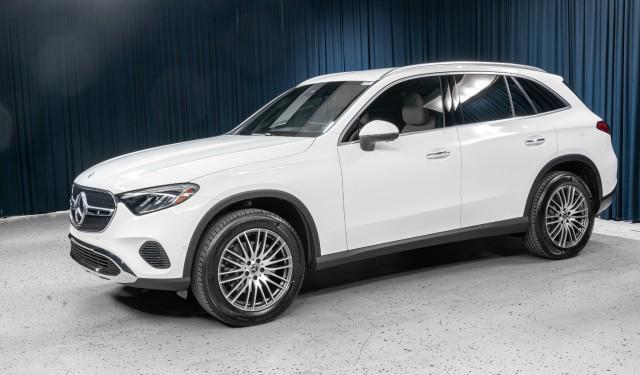 new 2025 Mercedes-Benz GLC 300 car, priced at $53,545