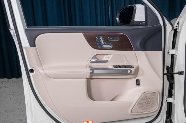 used 2025 Mercedes-Benz GLB 250 car, priced at $40,994