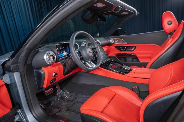 new 2024 Mercedes-Benz AMG SL 43 car, priced at $122,730