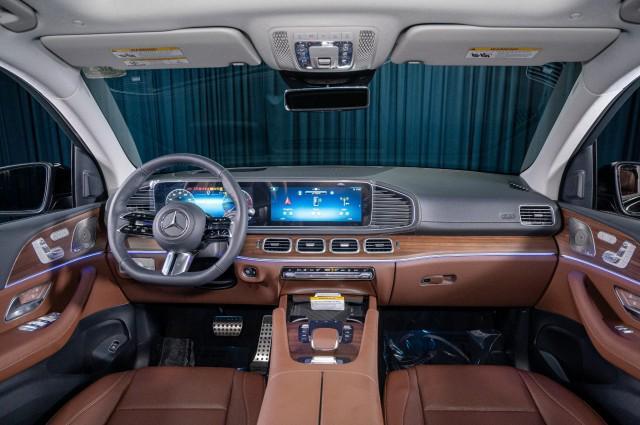 new 2025 Mercedes-Benz GLS 450 car, priced at $98,075