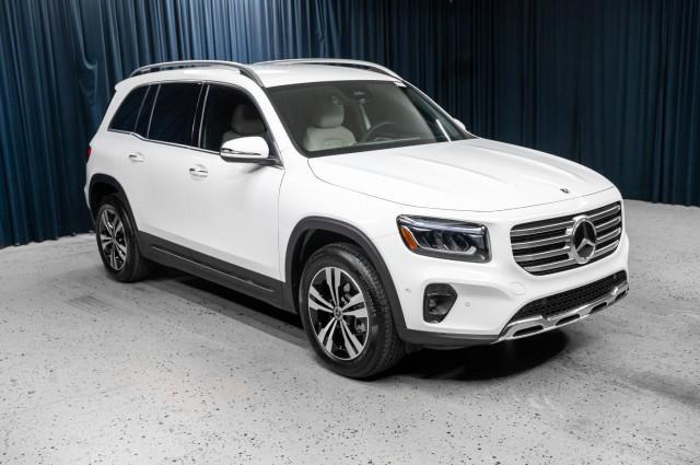 new 2025 Mercedes-Benz GLB 250 car, priced at $47,145