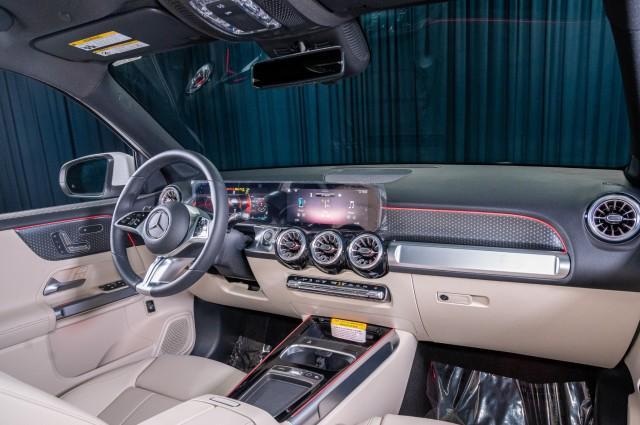 new 2025 Mercedes-Benz GLB 250 car, priced at $47,145