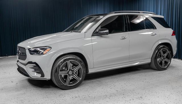 new 2025 Mercedes-Benz GLE 450 car, priced at $86,360