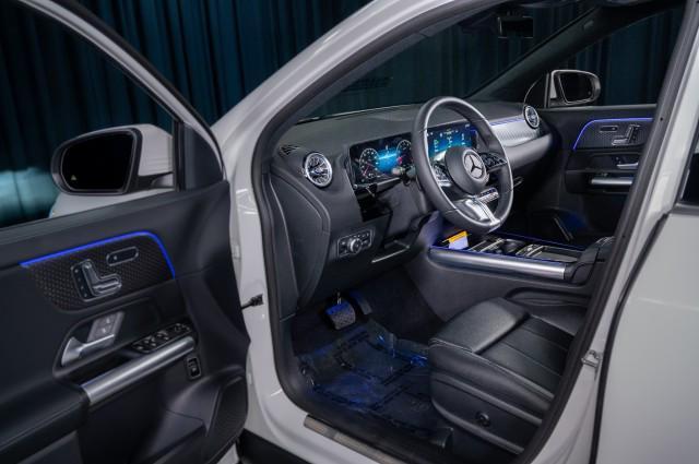 new 2025 Mercedes-Benz GLA 250 car, priced at $46,340