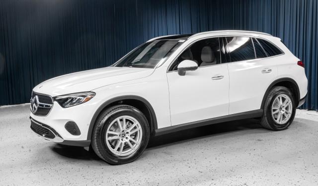 new 2025 Mercedes-Benz GLC 300 car, priced at $53,045