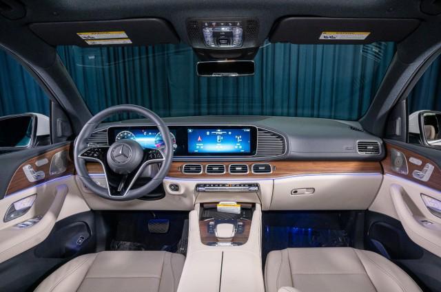 new 2025 Mercedes-Benz GLS 450 car, priced at $91,775