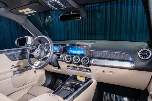 new 2025 Mercedes-Benz GLB 250 car, priced at $48,645