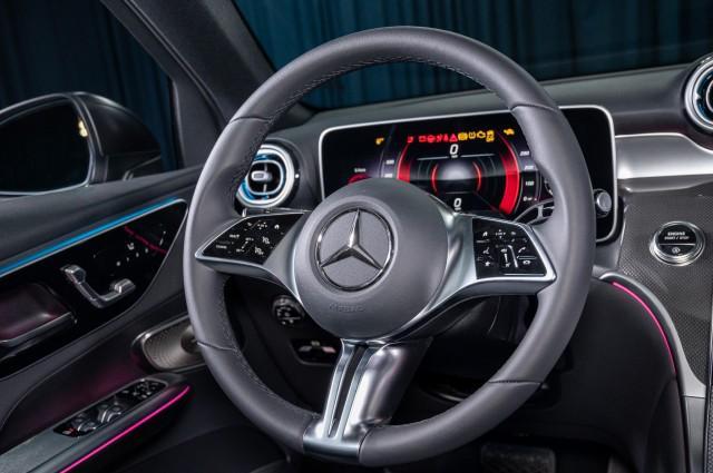 new 2025 Mercedes-Benz GLC 300 car, priced at $59,175