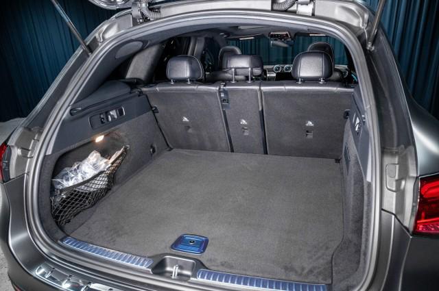 new 2025 Mercedes-Benz GLC 300 car, priced at $59,175