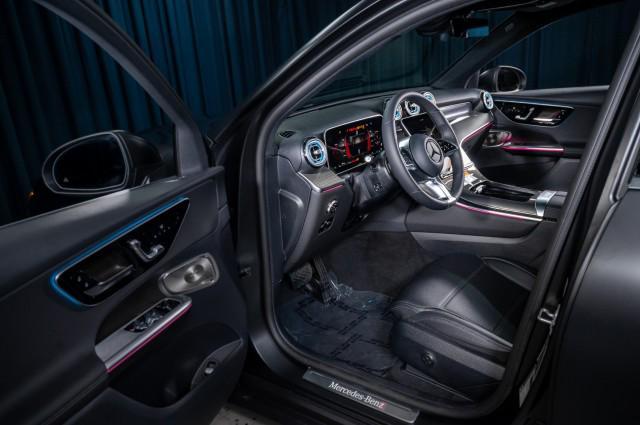 new 2025 Mercedes-Benz GLC 300 car, priced at $59,175