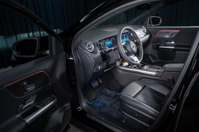 new 2025 Mercedes-Benz GLA 250 car, priced at $44,345