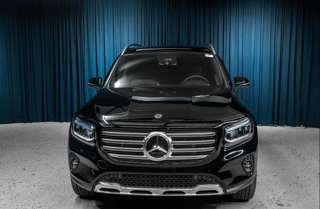 new 2025 Mercedes-Benz GLB 250 car, priced at $44,550