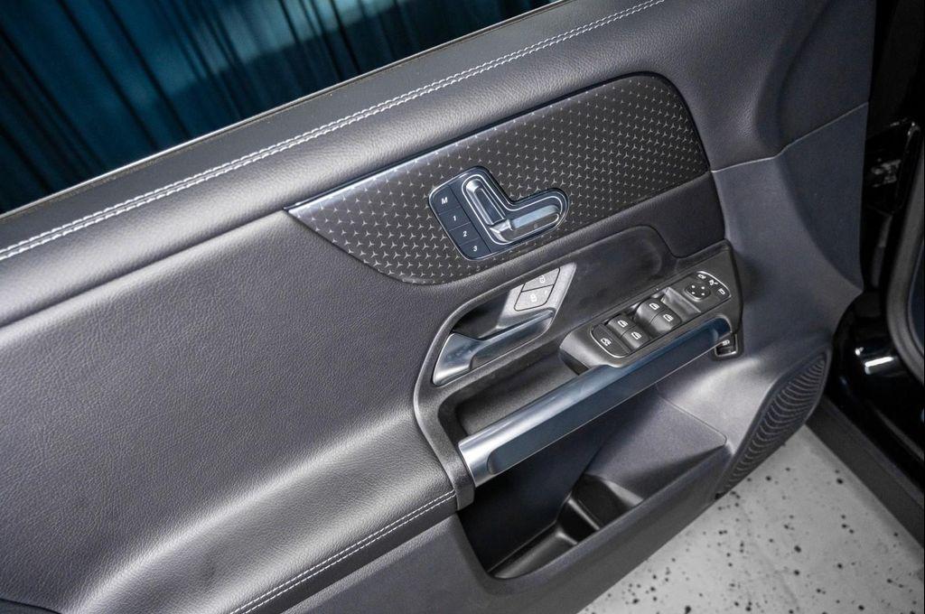 new 2025 Mercedes-Benz GLB 250 car, priced at $44,550