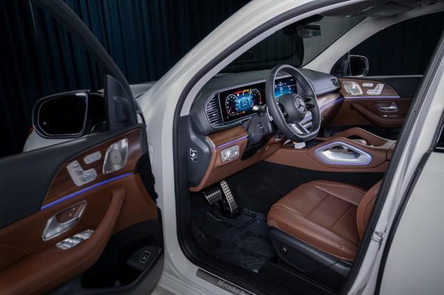 new 2025 Mercedes-Benz GLS 450 car, priced at $98,010