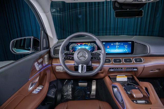 new 2025 Mercedes-Benz GLS 450 car, priced at $98,010