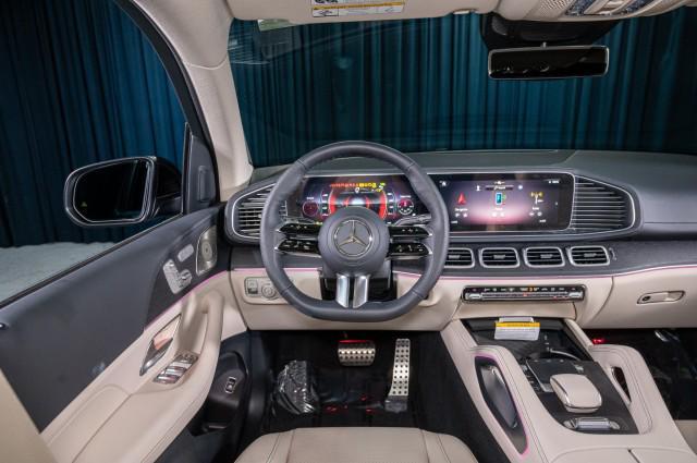 new 2025 Mercedes-Benz GLS 450 car, priced at $95,970