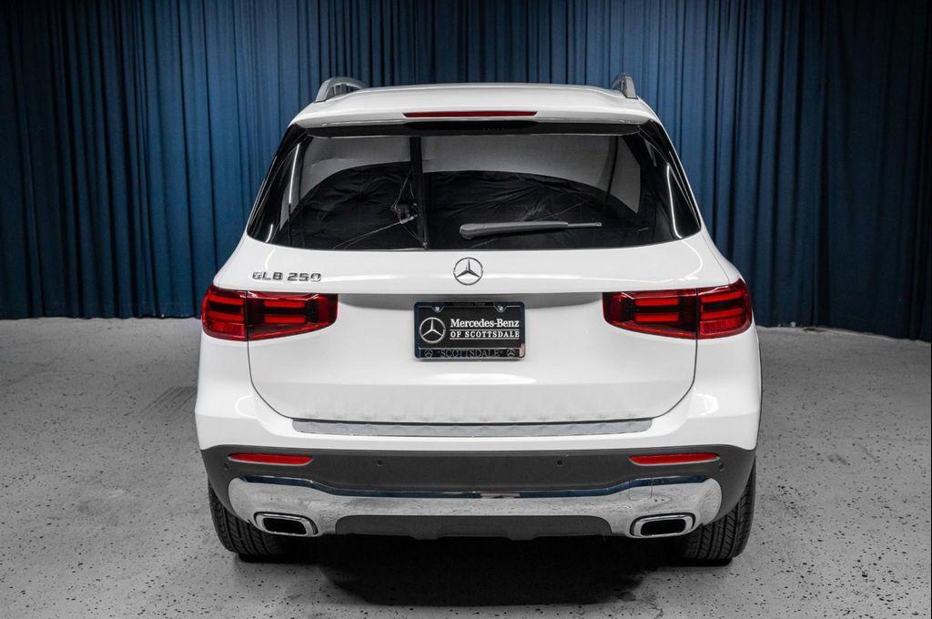 new 2025 Mercedes-Benz GLB 250 car, priced at $47,145