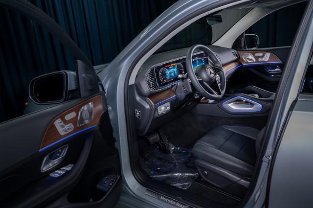 new 2025 Mercedes-Benz GLE 450e car, priced at $83,860