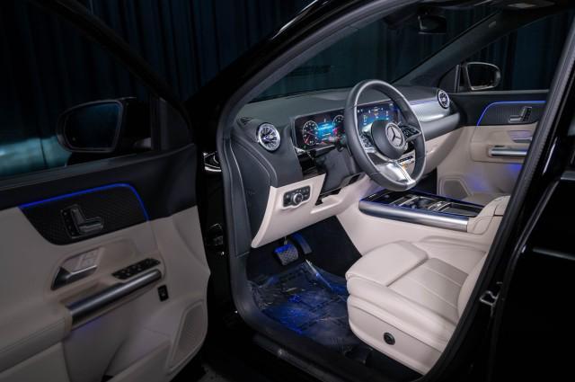 used 2025 Mercedes-Benz GLA 250 car, priced at $39,994